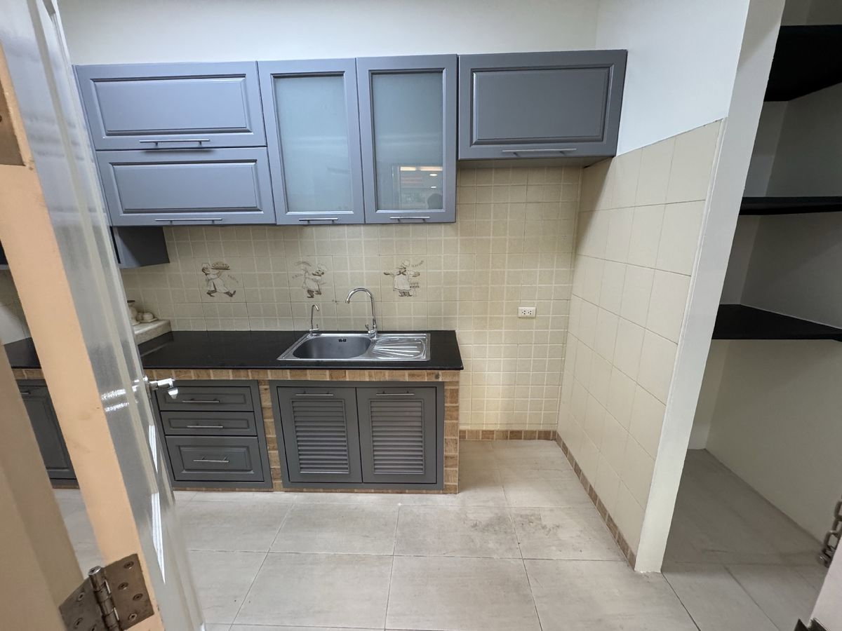 รูป 🔥🌴 บ้านสวยครบ จบในหลังเดียว! สไตล์สเปน เกษตร–นวมินทร์ 🌴🔥 - รูปที่ 21/38