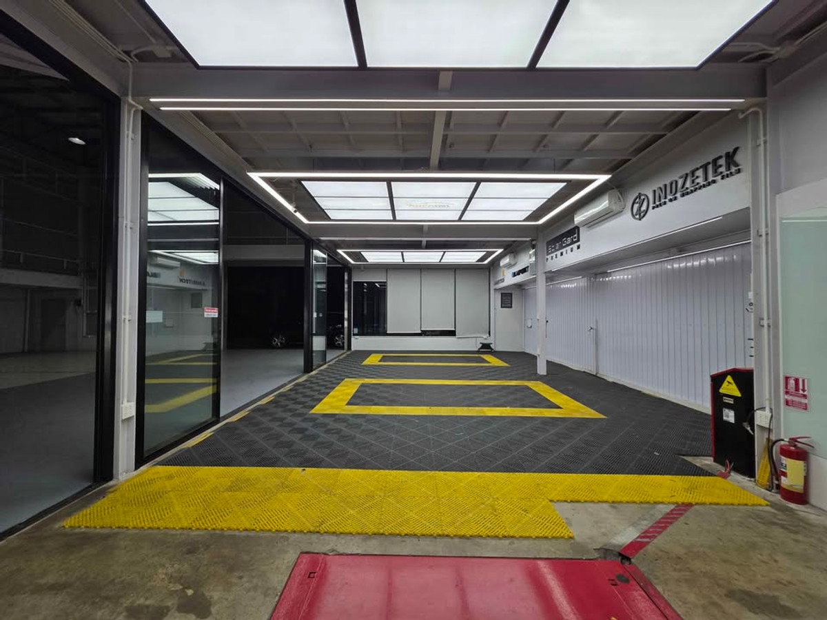 รูป WS6974 🔥 ให้เช่าพื้นที่ธุรกิจรถยนต์ครบวงจร พระราม 9 พร้อมเปิดร้านได้ทันที! 🔥 เหมาะทำ ออฟฟิศ + พื้นที่รองรับครบ เพียง 185,000 บาท/เดือน - รูปที่ 13/20