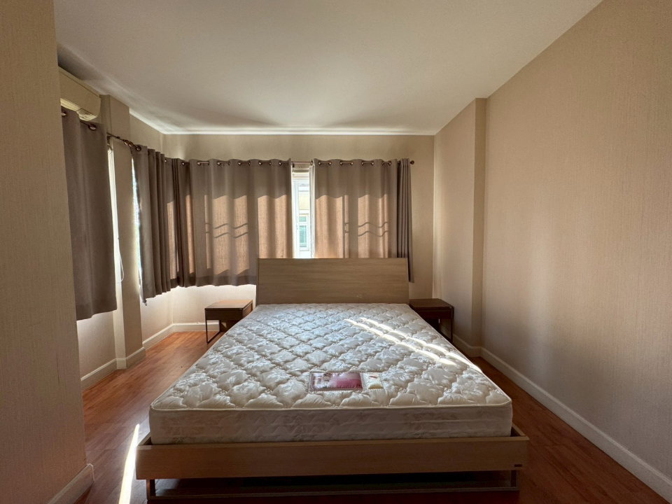 รูป  ให้เช่า หมู่บ้านแกรนด์บางกอก บูเลอวาร์ด รัชดา-รามอินทรา 2 มีเฟอร์นิเจอร์ เครื่องใช้ไฟฟ้าครบ ใกล้ แฟชั่นไอส์แลนด์, เดอะพรอมานาด- - รูปที่ 7/16