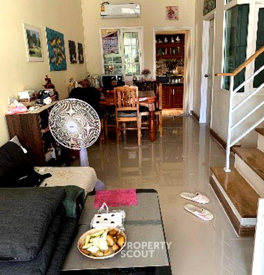 Townhouses for sale Bangkok : 3-BR Townhouse in Dokmai (ID 2775518)