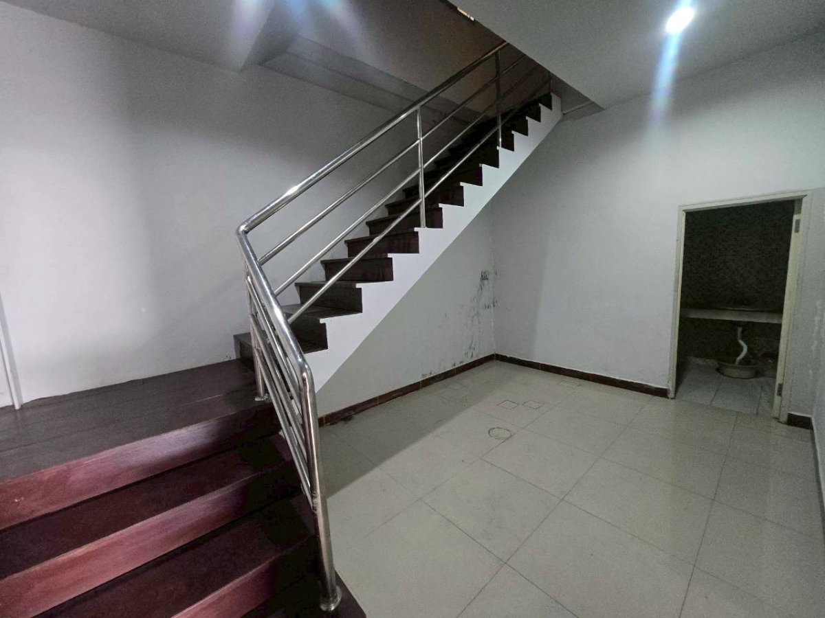 รูป ให้เช่า ขาย  โรงงาน โกดัง  คลังสินค้า พร้อมออฟฟิศ 2 ชั้น ไฟฟ้า 3 เฟส 100A  ซอยเจอาร์ 2 บางน้ำจืด สมุทรสาคร - รูปที่ 4/11