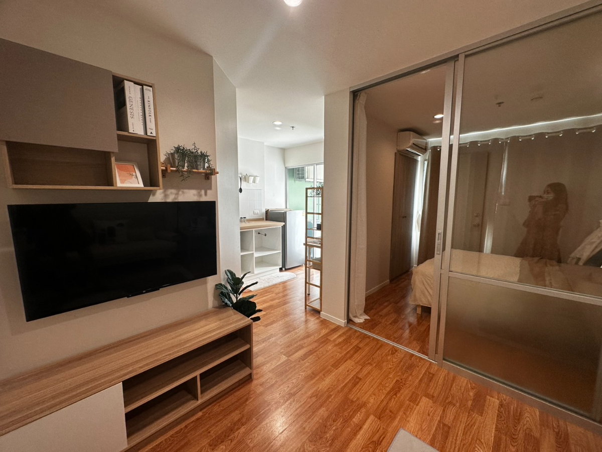 รูป ลุมพินี พาร์ค นวมินทร์-ศรีบูรพา / ตึก B2 ห้องใหญ่ 27 ตร.ม. / **ค่าเช่า 7,500 มีเครื่องซักผ้า   - รูปที่ 4/6