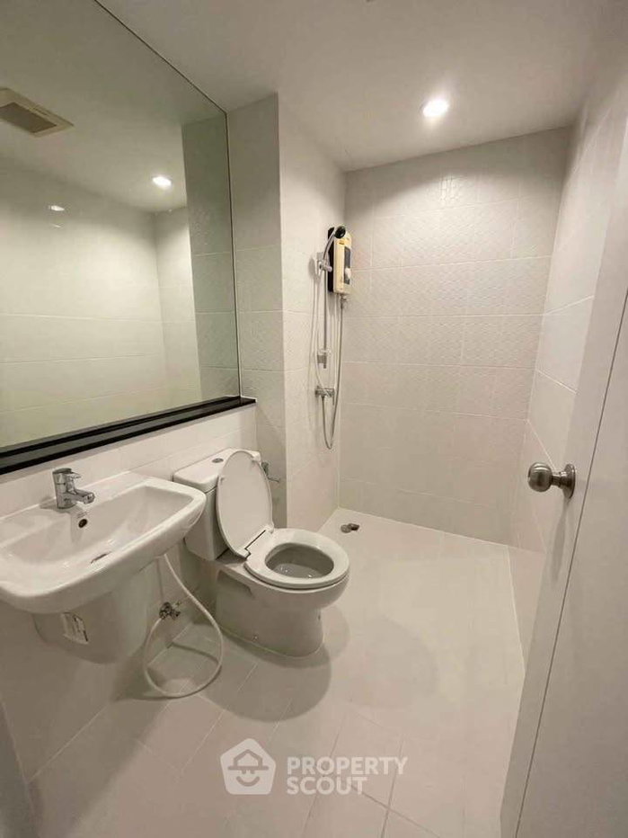 picture 2-BR Condo at The Tree Interchange near MRT Bang Pho (ID 2776462) - 7/8