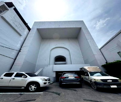 เช่าสำนักงาน ม.เทคโนโลยีพระจอมเกล้าธนบุรี : ให้เช่า อาคารสำนักงาน 4 ชั้น ริมถนนสุขสวัสดิ์ ย่านพระประแดง / ที่จอดรถ 16 คัน / พื้นที่ใช้สอยอาคารรวม 1400 ตารางเมตร / เหมาะหลากหลายธุรกิจ