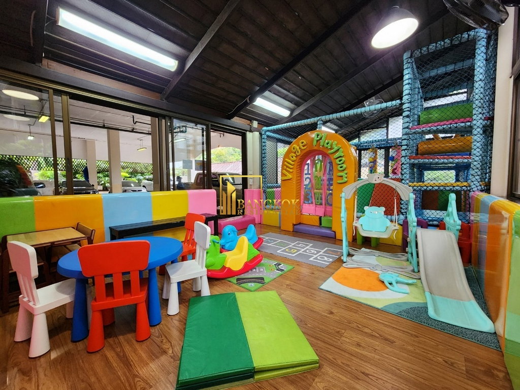 รูป Large 3 Bedroom Phrom Phong Apartment With Private Terrace - BR0961AP - รูปที่ 37/44