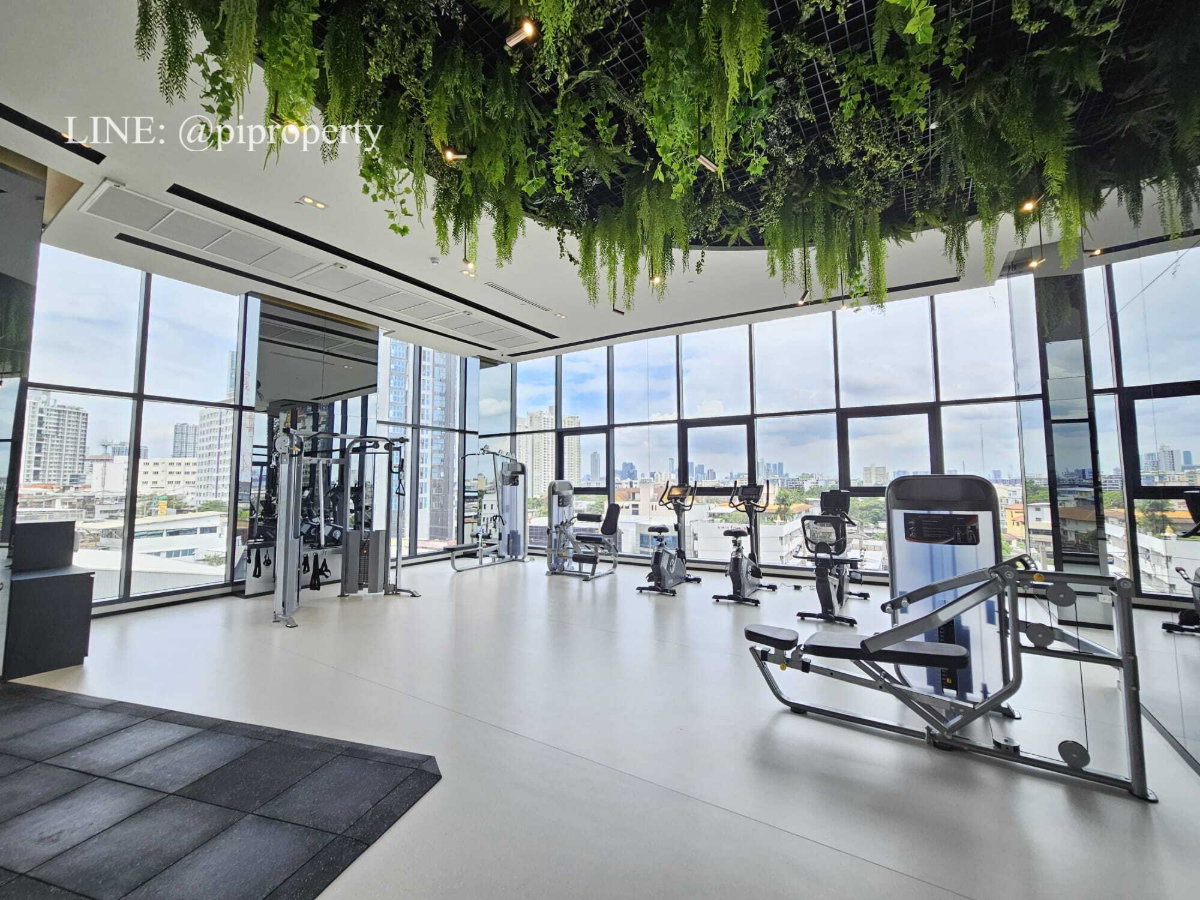 รูป ห้องพักพร้อมเฟอร์นิเจอร์ครบครันให้เช่า ในย่านสุขุมวิท - พระราม 4 พร้อมเข้าอยู่ได้ทันที - รูปที่ 30/34