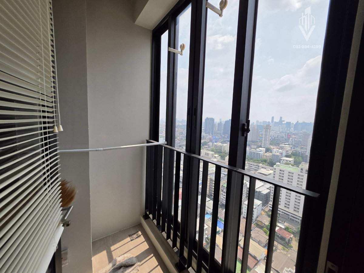 รูป ใช้ชีวิตระดับ Rare Item... 0 เมตรจาก BTS อนุสาวรีย์ชัยฯ! 🏙️✨ - รูปที่ 14/15