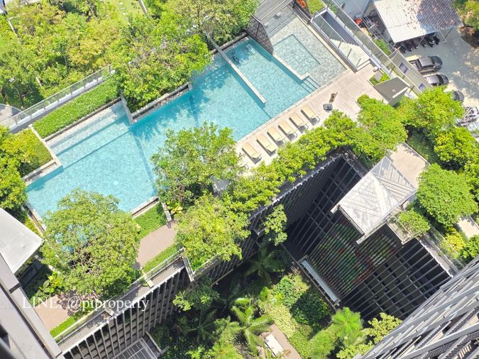 ห้องพักพร้อมเฟอร์นิเจอร์ครบครันให้เช่า ในย่านสุขุมวิท - พระราม 4 พร้อมเข้าอยู่ได้ทันที