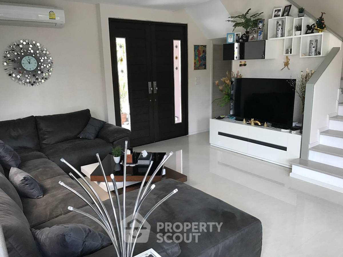 picture 3-BR House in Dokmai (ID 1936505) - 4/18