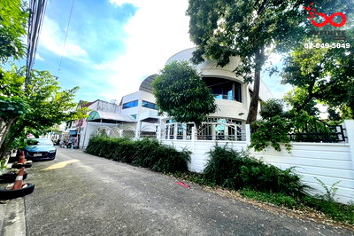 โฮมออฟฟิศ กรุงเทพมหานคร : ขายโฮมออฟฟิศ 3ชั้น 112 ตร.ว. ลาดพร้าว 83 ใกล้รถไฟฟ้าสายสีเหลือง