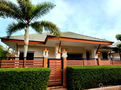 Houses for sale Chonburi : Urgent Sale Luxury Single Villa DUSIT PATTAYA PARK 1 Fully Furnished 3BR Great Price