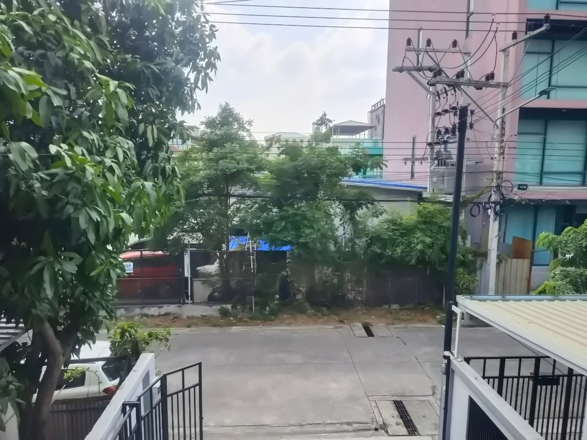 รูป บ้านใหม่พร้อมอยู่ รังสิต คลอง 1 ครัว Built-in สวย ไม่ต้องทำเพิ่ม เข้าอยู่ได้เลย ทำเลดี ใกล้ฟิวเจอร์พาร์ค รังสิต เดินทางสะดวก 2.xx ลบ. - รูปที่ 18/30