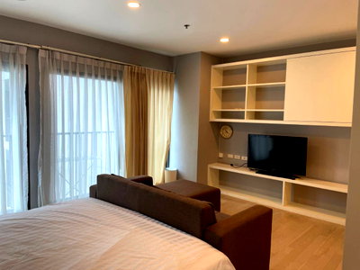 Condos for rent : FOR RENT-- 1 Studio 40 SQ.M -- READY TO MOVE IN -- CALL NOW 094-641-5974