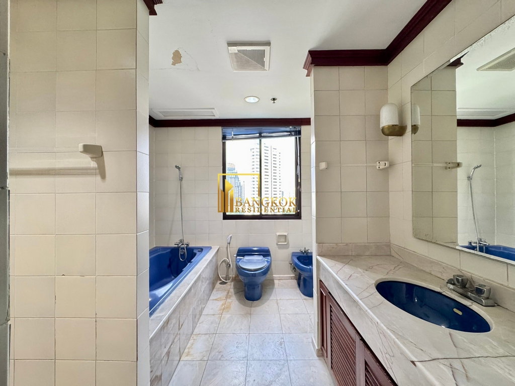 รูป Moon Tower | Expansive 2 Bed Condo in Ekkamai Area - BR4416CD - รูปที่ 23/46