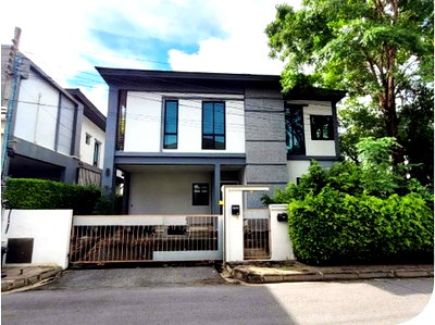 Houses for sale Bangkok : FOR SALE  HOUSE PROPERTY  10164000 BAHT.