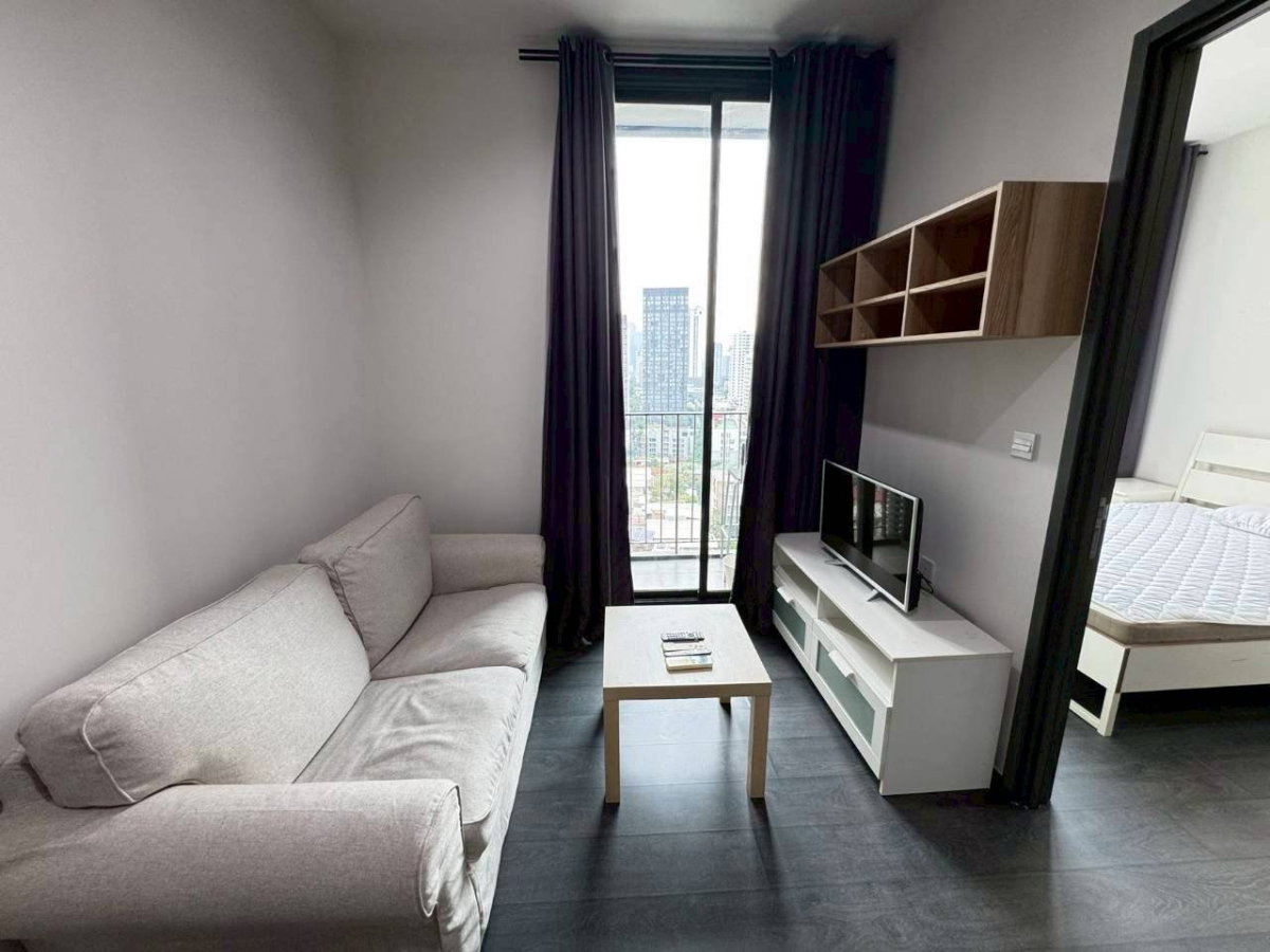 รูป 🌳🌳For rent edge sukhumvit 23  🌳🌳 ห้องสวย พร้อมอยู่ แต่งสวย จัดเต็ม มีหลายห้องให้เลือกชม ID LINE : @190evxgl - รูปที่ 1/8