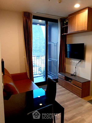 Condos for sale : 2-BR Condo at Oka Haus Sukhumvit 36 near BTS Thong Lor (ID 2778348)