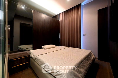 Condos for sale : 2-BR Condo at The Esse At Singha Complex near MRT Phetchaburi (ID 2373620)