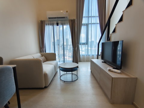 🌆 ให้เช่า: FLO by Sansiri | คอนโดใหม่ ใกล้ ICONSIAM และ BTS กรุงธนบุรี พร้อมอยู่ @90condo 🌃