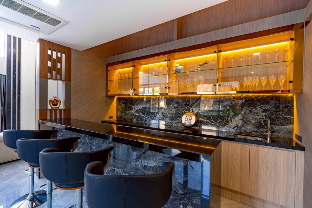 รูป ขายวิลล่าหรูดีไซน์สุดพรีเมียม ในพัทยา ทำเลทุ่งกลม-ตาลหมัน เดินทางง่าย ใกล้แหล่งท่องเที่ยวและสิ่งอำนวยความสะดวกครบครัน - รูปที่ 17/29