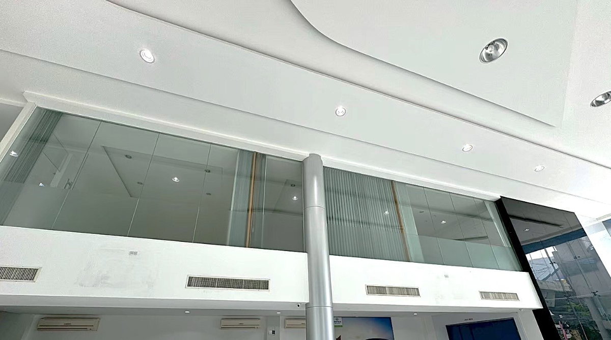 รูป อาคาร 3 ชั้น พร้อมลิฟท์ และที่จอดรถมากกว่า 15 คัน ริมถนนพระราม 9 ** NO CO-AGENT ** - รูปที่ 11/12