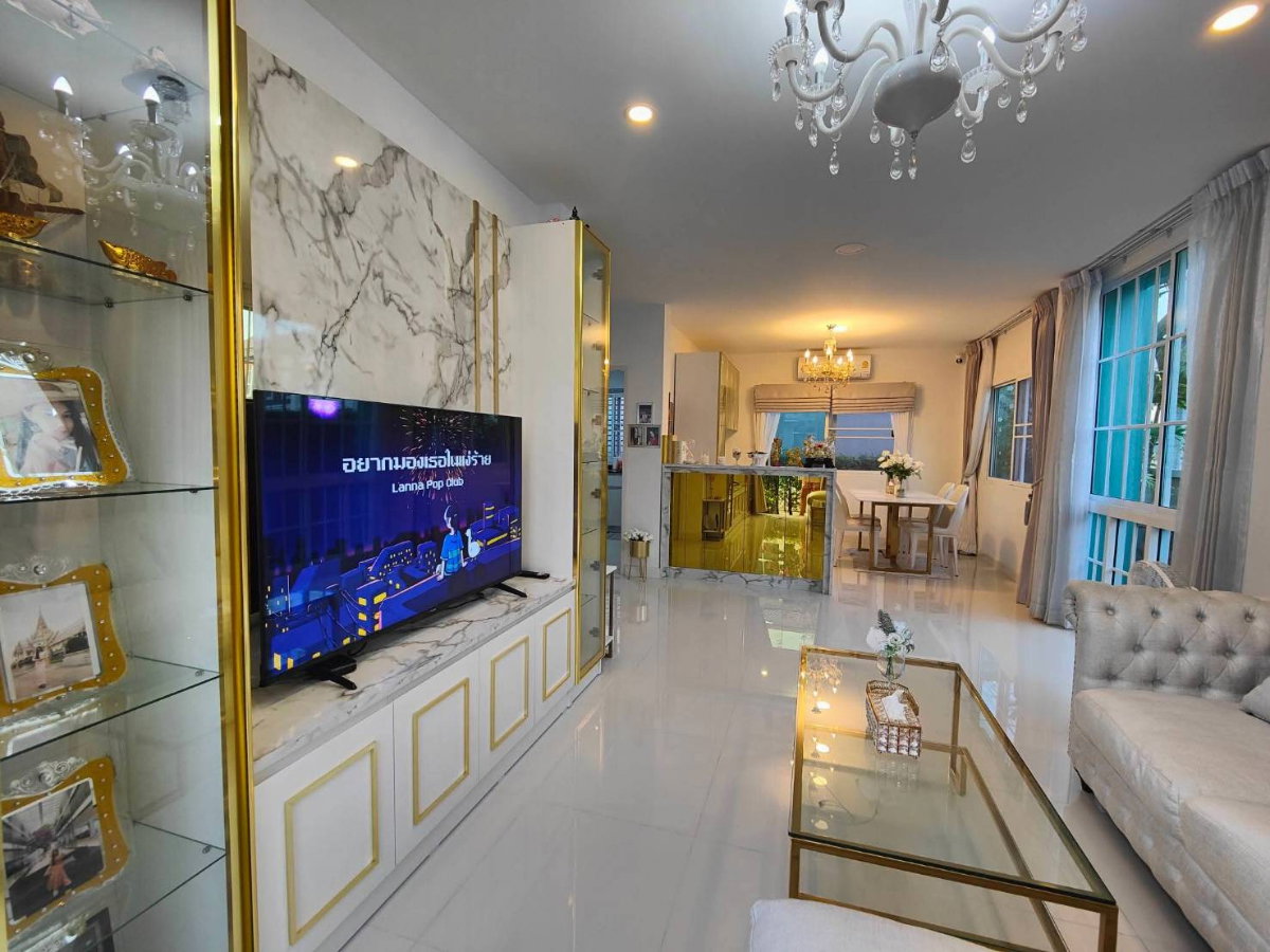 รูป บ้านเดี่ยวให้เช่า ✨ Trendy Tara Bangna ✨ 3 ห้องนอน 3 ห้องน้ำ บ้านหลังมุม เฟอร์นิเจอร์ครบใกล้สนามบิน  - รูปที่ 16/26