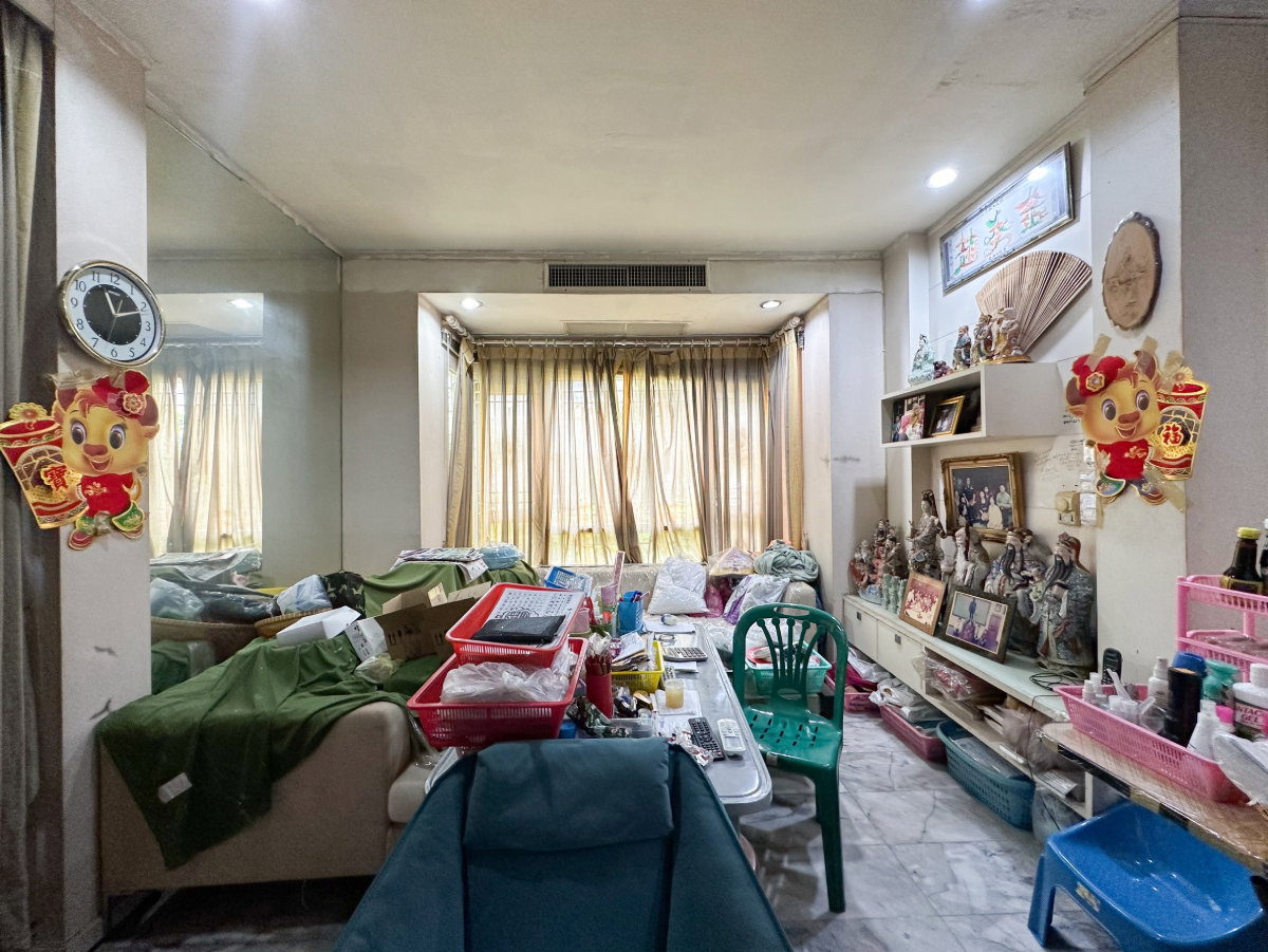 รูป 🚨 ขายตามสภาพ ทุบราคาด่วน! ถนนเมนติดสาย 1 (รีบจบใน 2 เดือน) 🔥 ขายบ้านเดี่ยว บ้านสวนพุทธมณฑล สาย 1 🔥 / 3 ห้องนอน #HRP1026 - รูปที่ 5/12