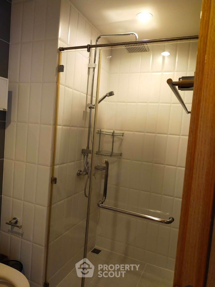 picture 1-BR Condo at Circle Condominium near MRT Phetchaburi (ID 603048) - 10/11