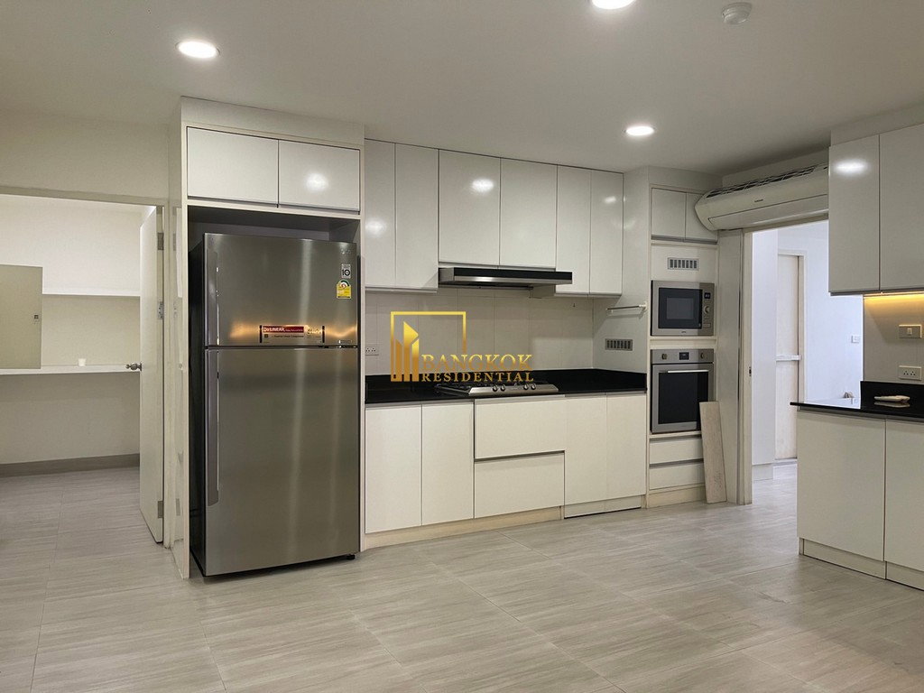 รูป Oriental Towers | Expansive 3 Bedroom Pet Friendly Condo in Ekkamai - BR17432CD - รูปที่ 10/42