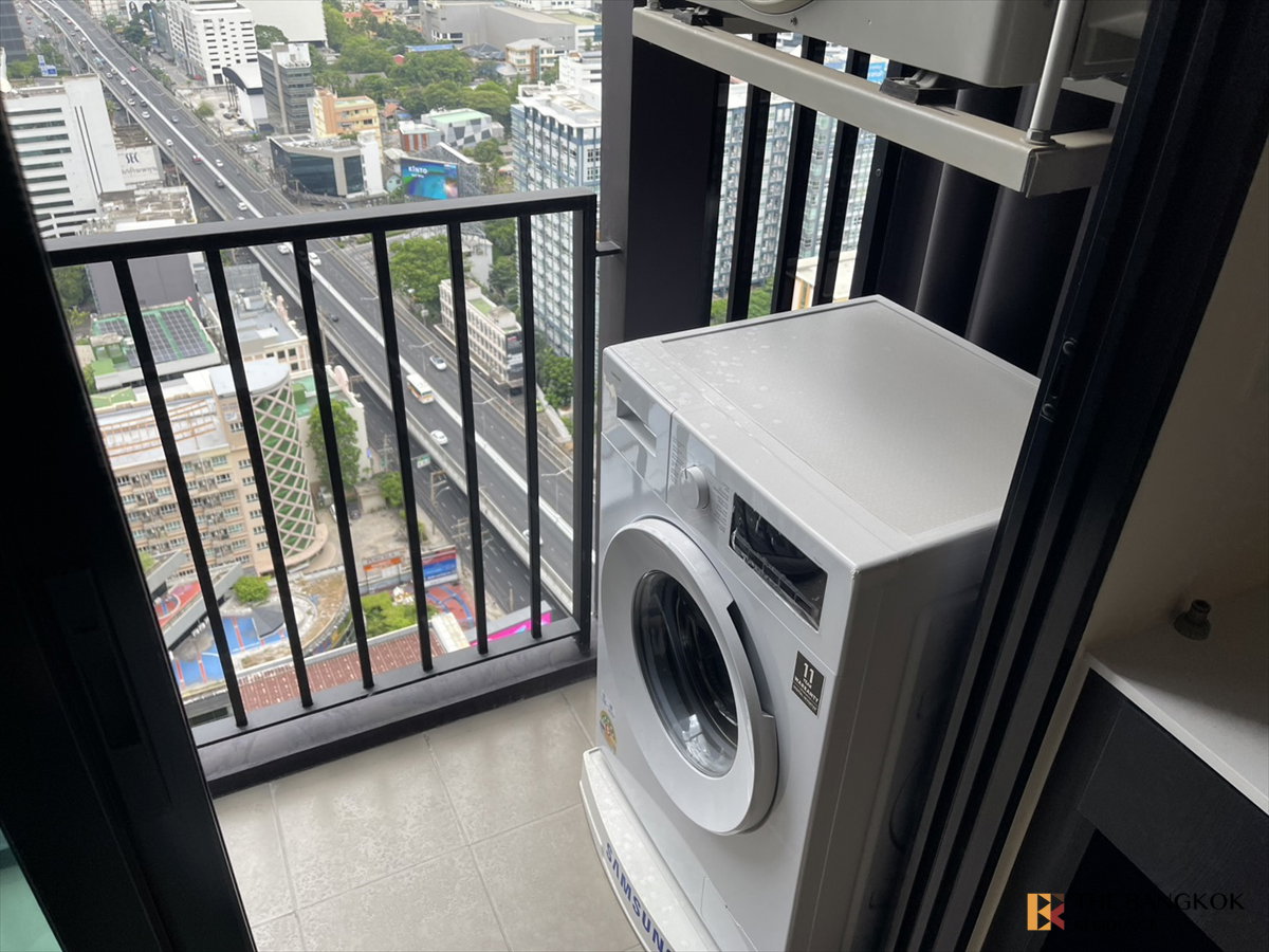 รูป  เช่าคอนโด Nue District R9 💛 ใกล้ MRT พระราม 9 ยูนิต 1 นอน 30.34 ตรม 20k 💛 ห้องสวยเฟอร์ครบ  - รูปที่ 6/8