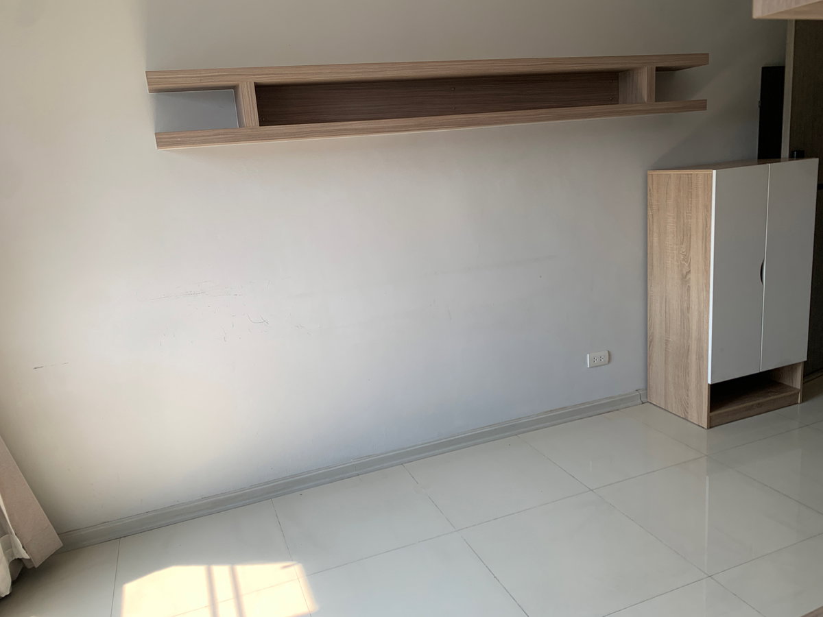 รูป ❣️รัชดา19~🌈ให้เช่าคอนโดติดMRT รัชดา เพียง 300เมตร เดิน 4 นาที 31ตรม🥳 ทีวี ตู้เย็น ไมโคร เครื่องซักผ้า😁     - รูปที่ 3/10