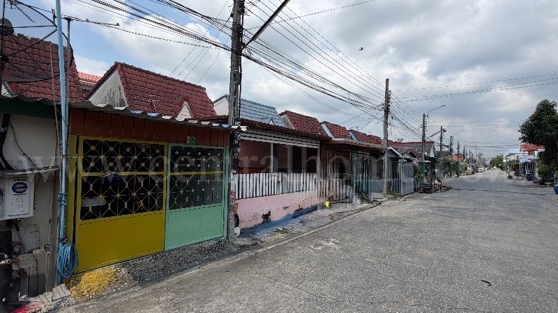 รูป ทาวน์เฮ้าส์ พิบูลย์ทรัพย์ 17 เชื่อมสัมพันธ์ 23 - รูปที่ 16/17