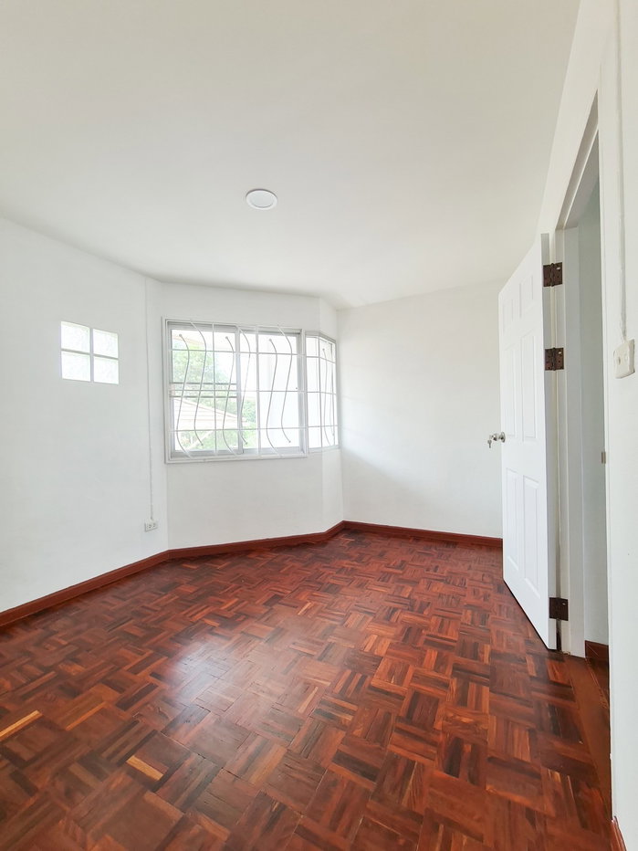 รูป [เจ้าของขายเอง | Renovateใหม่ | พร้อมอยู่ ] ขายทาว์นเฮ้าส์ 3 ชั้น หมู่บ้านศุภาลัยวิลล์ ซ.รัชดาภิเษก 32 เดินทางสะดวก ใกล้ทางด่วนดินแดง|MRT ลาดพร้าว - รูปที่ 12/20