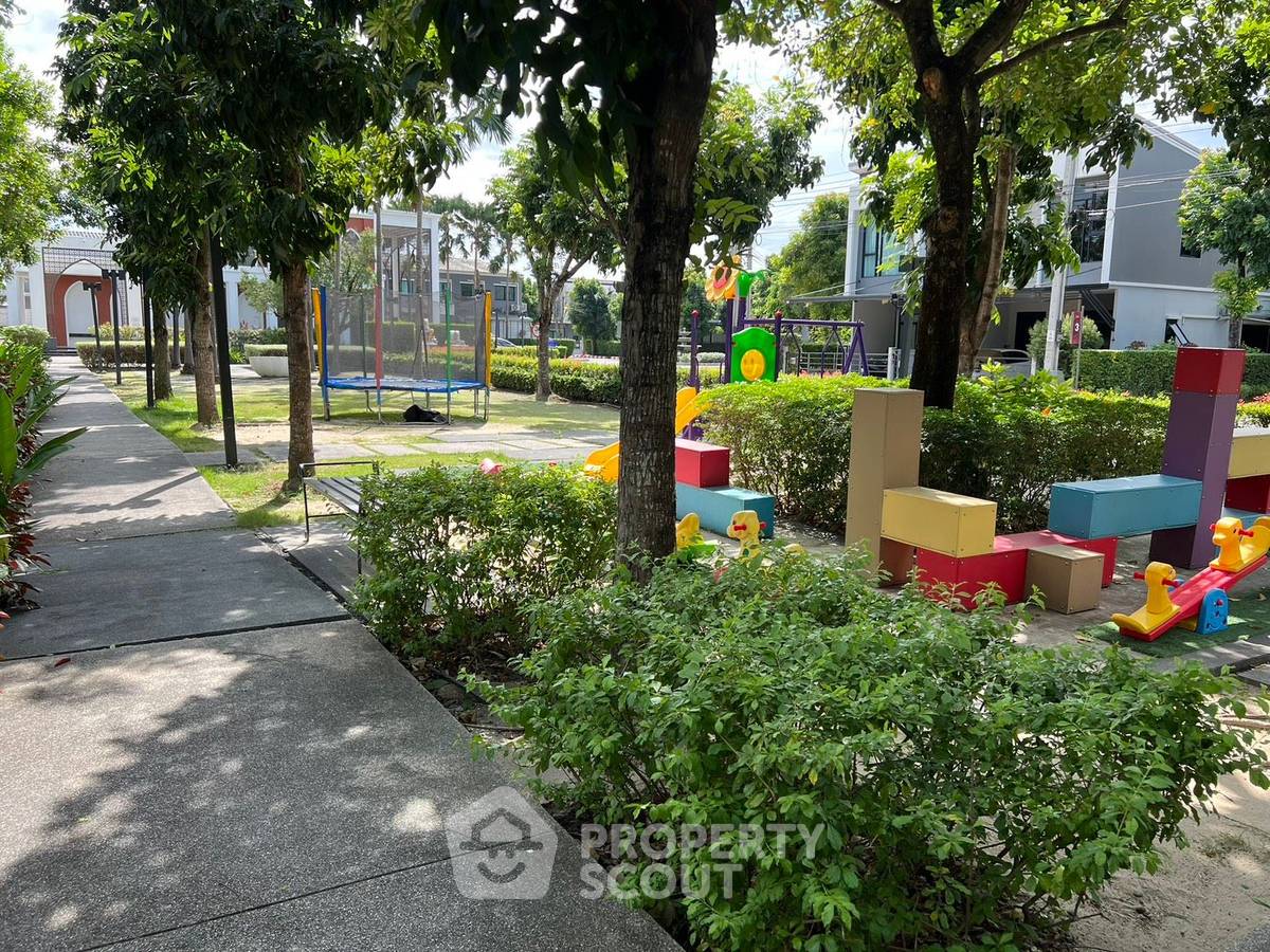 รูป ทาวน์เฮ้าส์ 3-ห้องนอน ใน คลองถนน (ID 2778269) - รูปที่ 14/19