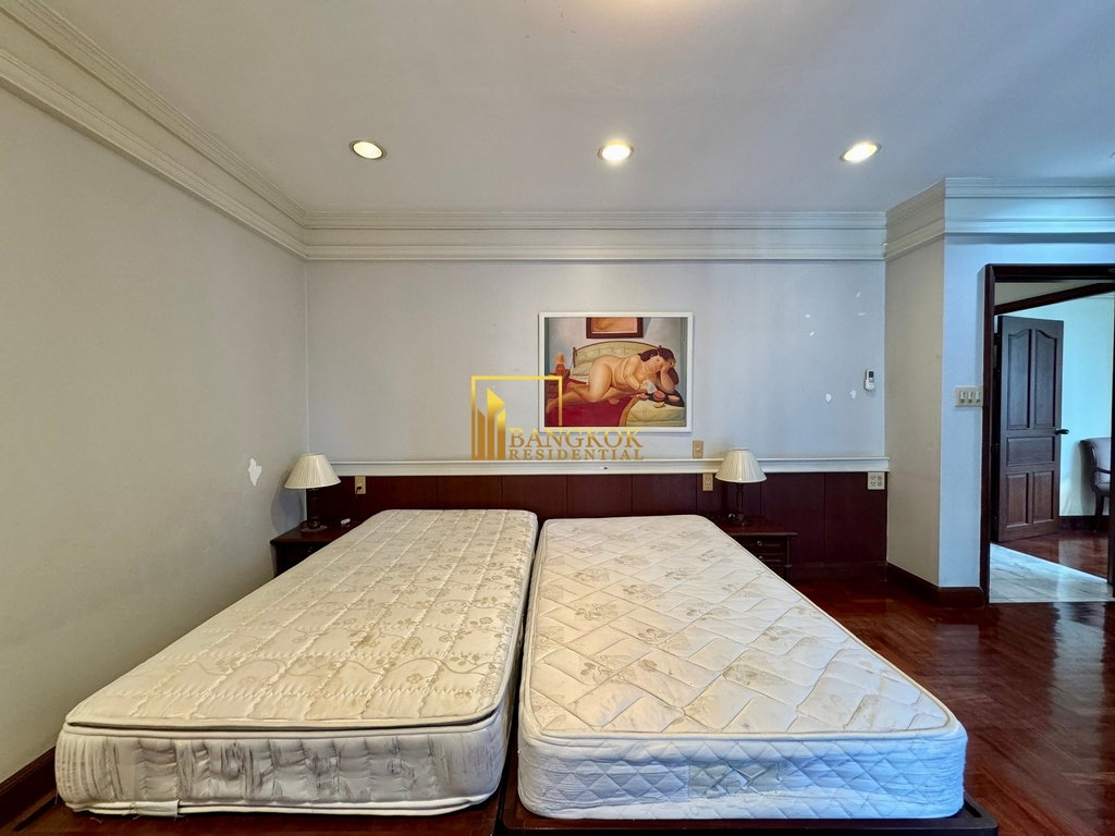 รูป Moon Tower | Expansive 2 Bed Condo in Ekkamai Area - BR4416CD - รูปที่ 29/46