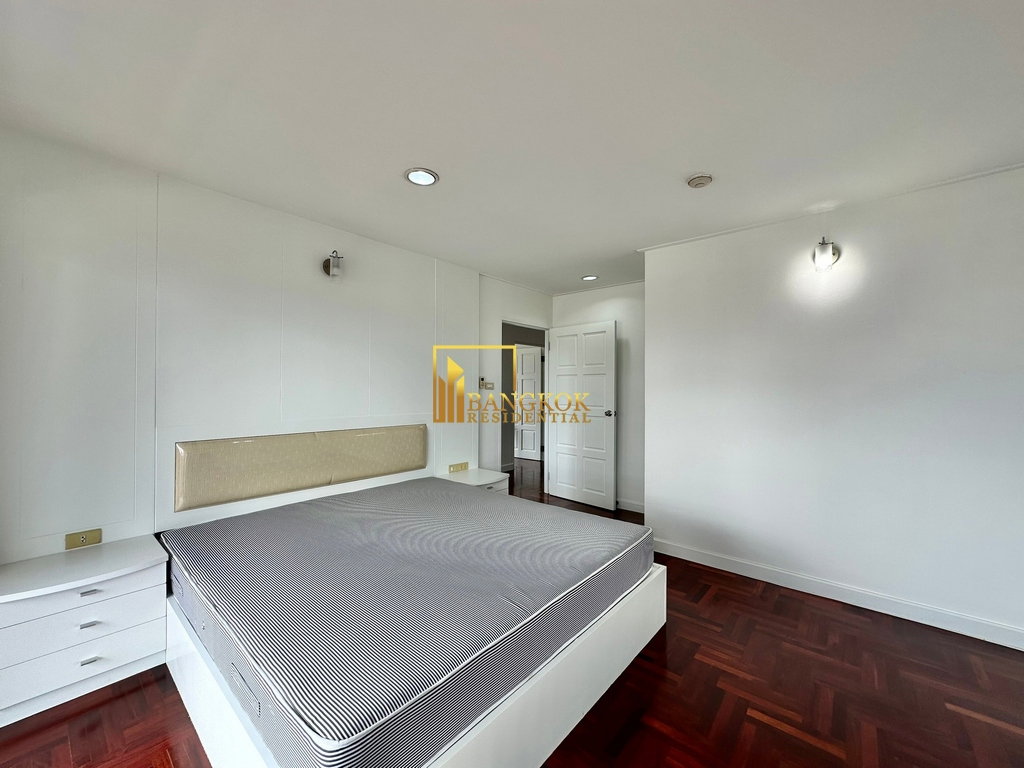 picture Richmond Palace | Great Value 3 Bedroom Condo in Phrom Phong - BR17253CD - 11/38