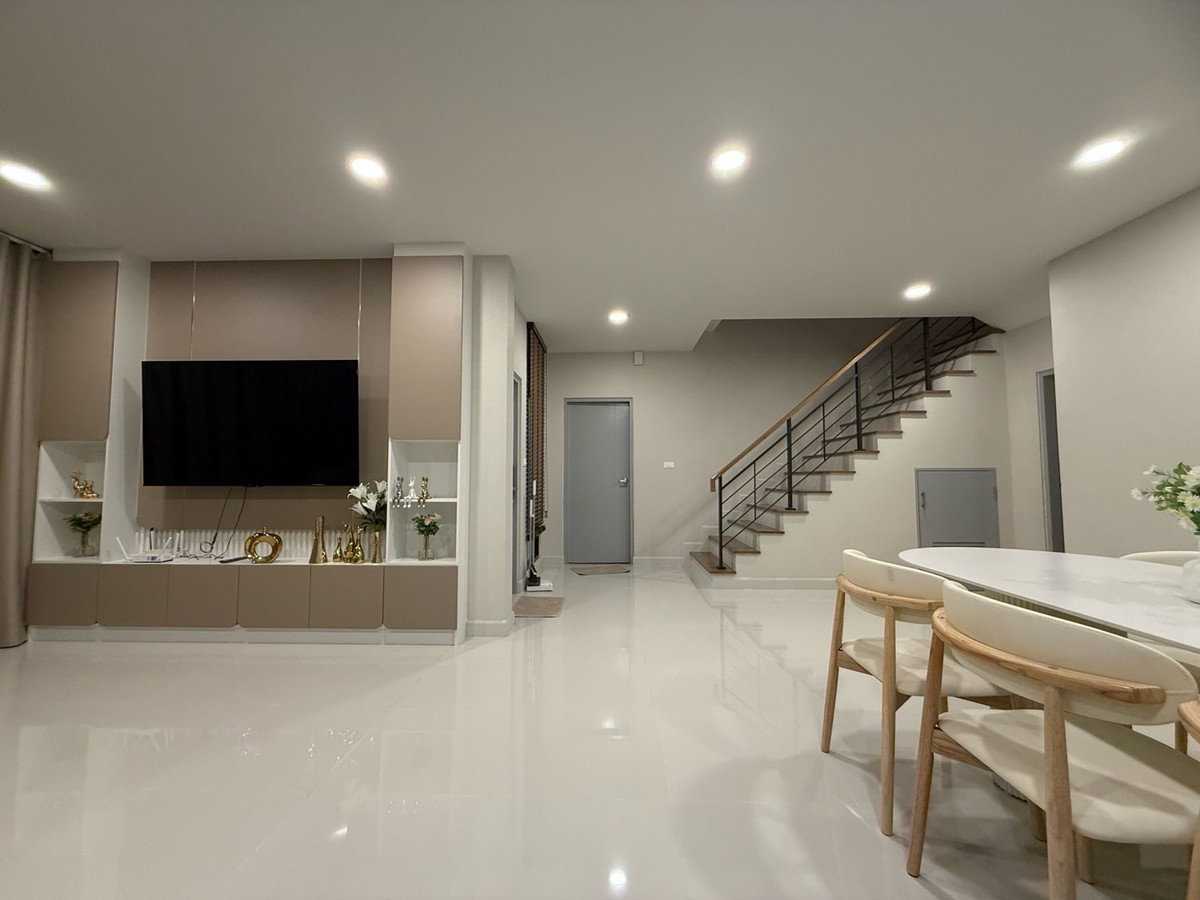 รูป WS6984 🏡 บ้านใหม่แกะกล่อง  Centro พหลฯ – วิภาวดี 3  ใกล้ รพ.เปาโลรังสิต เพียง 1.7 กม. เพียง 45,000 บาท/เดือน  - รูปที่ 4/17