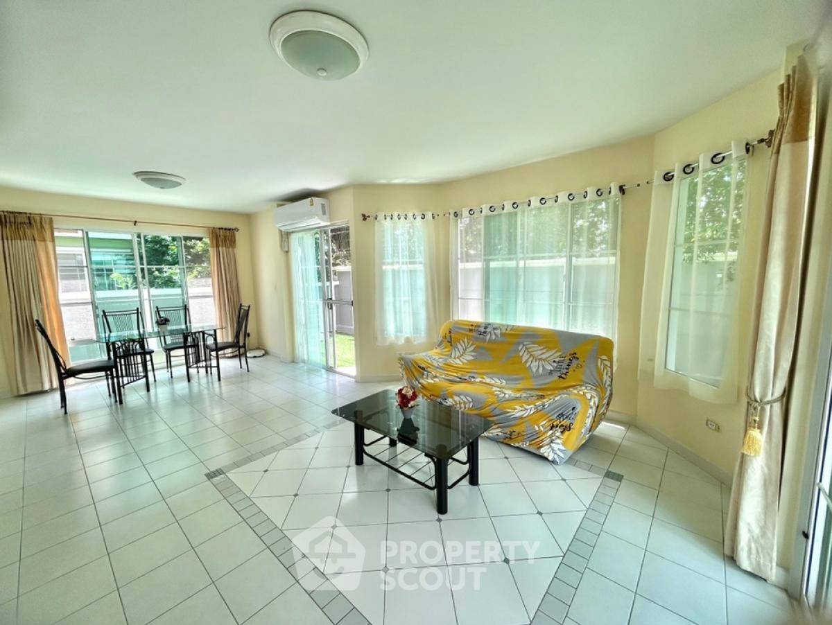 picture 3-BR House in Bang Khun Kong (ID 1986872) - 3/21