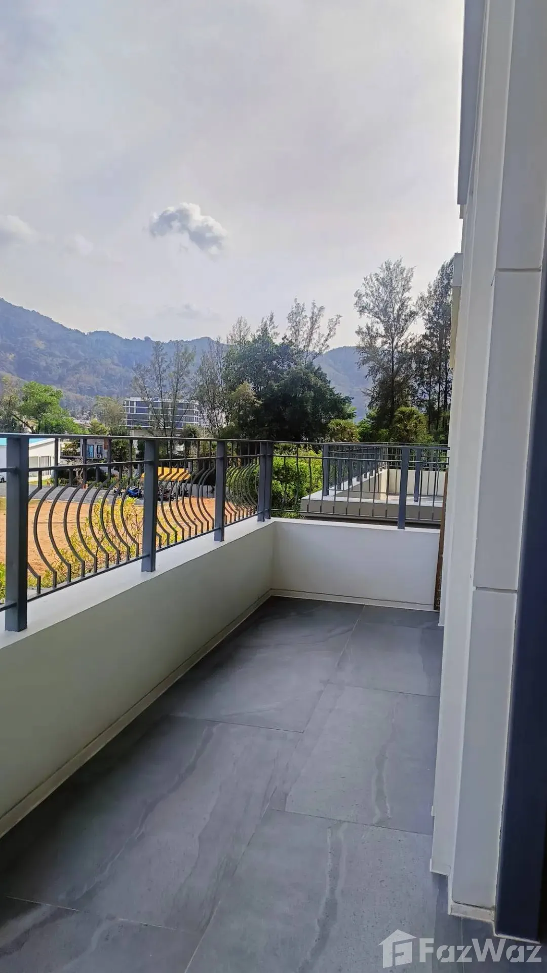 Exclusive 1-Bedroom Apartment at Title Legendary 6156134 - image 4
