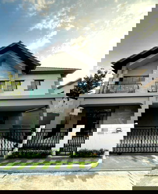 Houses for sale Nonthaburi : S1089 🏡 Corner detached house, "never lived in," premium location Rama 5 ✨ Comfortable living all year round, only 11.2 million baht.