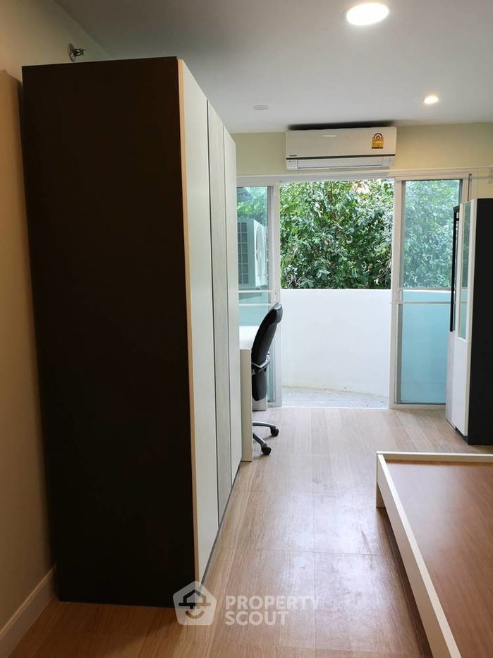 picture 2-BR Condo at Wittayu Complex near BTS Phloen Chit (ID 382383) - 2/19