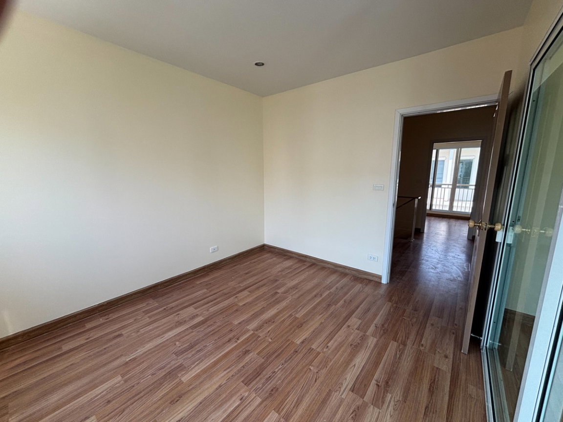 รูป S1087 🔥 ทาวน์โฮมหัวมุม 3 ชั้น ใจกลางพัฒนาการ 🔥ใกล้ Airport Rail Link หัวหมาก ✈️ เพียง  7.49 ล้านบาท - รูปที่ 8/10