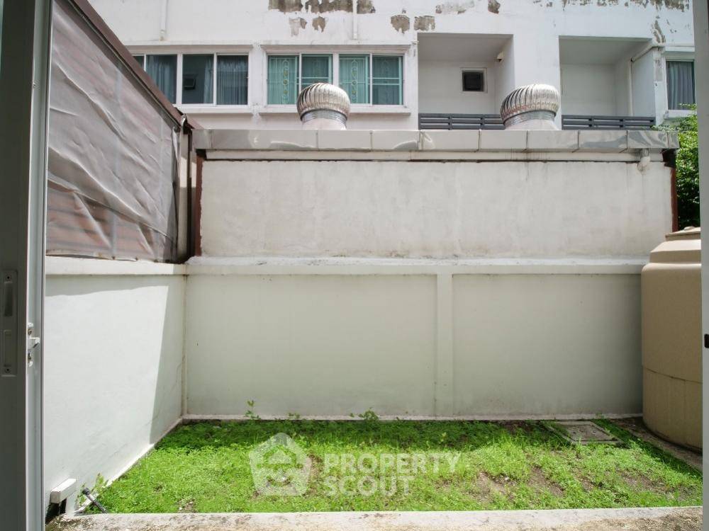 รูป ทาวน์เฮาท์ 3-ห้องนอน ใน ลาดพร้าว (ID 1598287) - รูปที่ 11/44