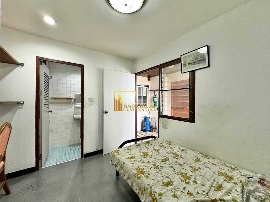รูป Oriental Towers | Spacious 3 Bedroom Condo in Ekkamai - BR18583CD - รูปที่ 28/41