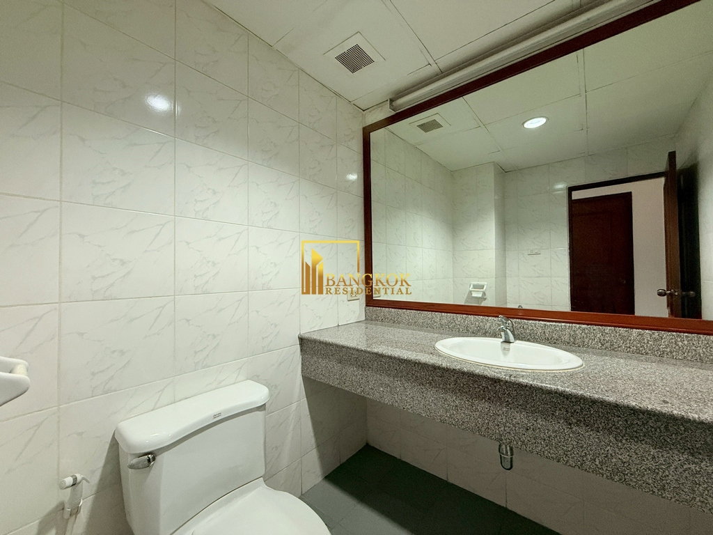 รูป Liang Garden | Spacious 3 Bed Condo For Rent in Sathorn Area - BR60595CD - รูปที่ 33/46