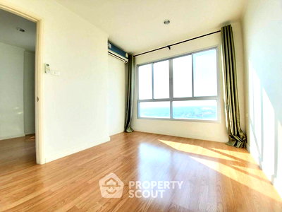 Condos for rent : 2-BR Condo at Lumpini Ville Chaengwattana 10 in Thung Song Hong (ID 494742)
