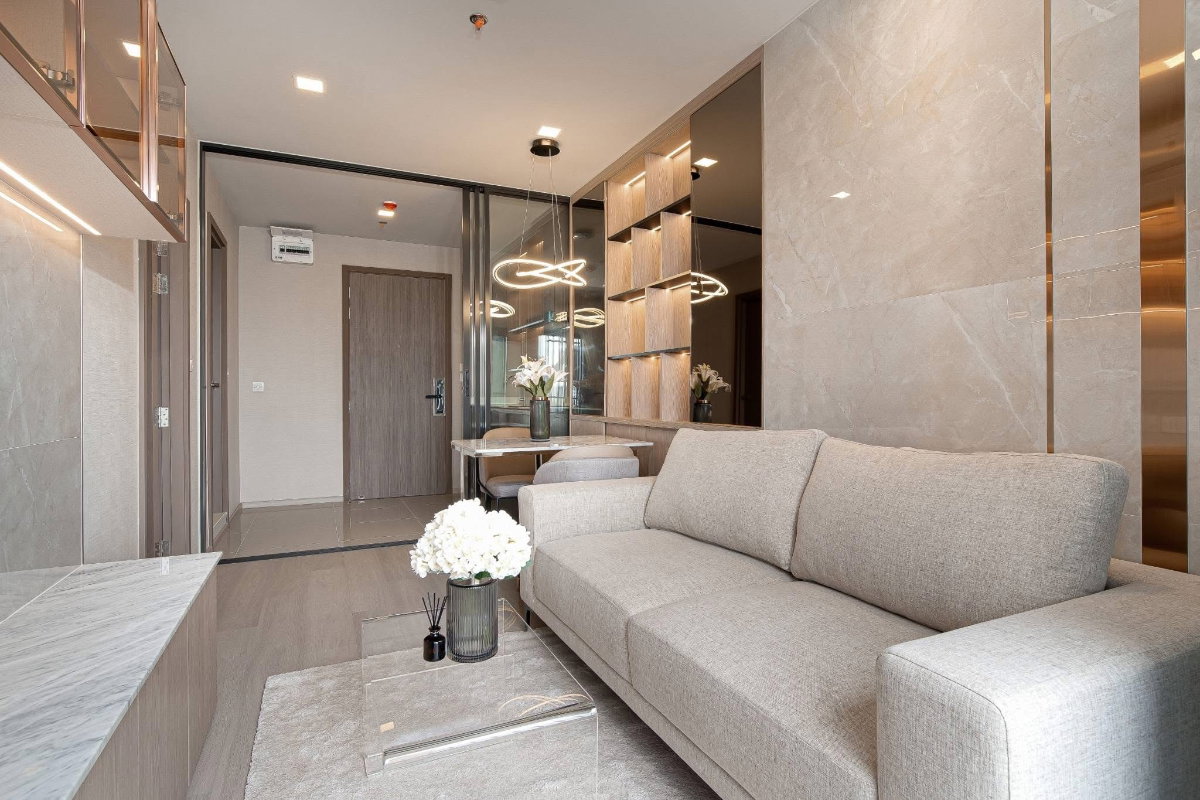 รูป 🌃 Life Phahon Ladprao (ไลฟ์ พหลฯ-ลาดพร้าว) ห้องขนาด 35 ตรม. ชั้น 32 แต่งสวยพร้อมเฟอร์นิเจอร์ built-in  วิวสวนจตุจักร และเซ็นทรัลลาดพร้าว🌃 - รูปที่ 3/11