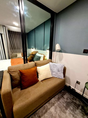 Condos for rent : Room For Rent , ready-to-move-in condomimium, Brown Ratchada-Huai Khwang**Near MRT, Fully Furnished