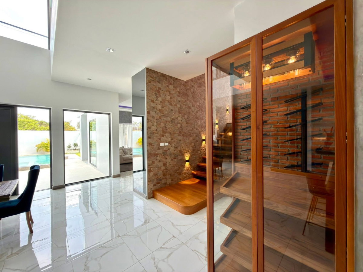 รูป ขายพูลวิลล่าหรู ในพัทยา พร้อมการตกแต่งและสิ่งอำนวยความสะดวกครบครัน ใกล้อ่างมาบประชันเพียง พร้อมเข้าอยู่ - รูปที่ 16/32