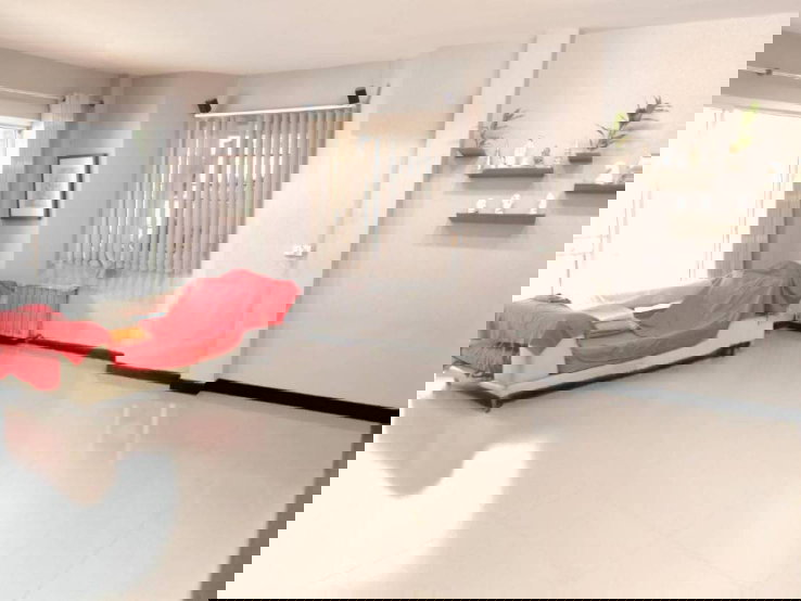 รูป ขายด่วน บ้านเดี่ยว 2 ชั้น หลังใหญ่พร้อมอยู่ โครงการ ม.นลินเรสสิเด้นท์ หทัยราษฏร์ 29 ราคาพิเศษ เหมาะสำหรับครอบครัวใหญ่ - รูปที่ 6/18